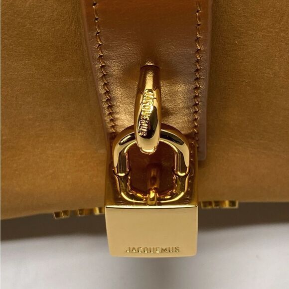 Jacquemus Le Bisou Cadenas Suede Shoulder Bag - Picture 8 of 15